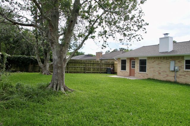 306 Maple Leaf Street, League City, TX 77573