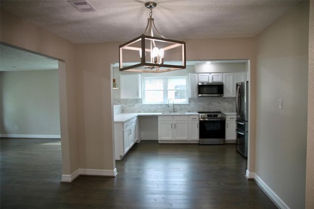 306 Maple Leaf Street, League City, TX 77573
