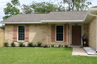 306 Maple Leaf Street, League City, TX 77573