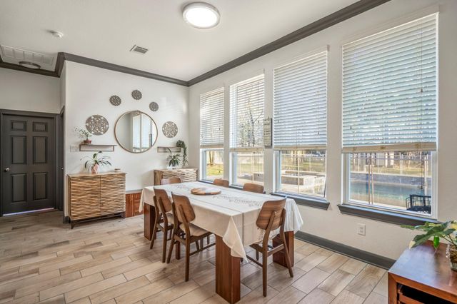 9048 Grand Lake Estates Drive, Montgomery, TX 77316