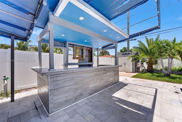 717 SE 2nd St, Deerfield Beach, FL 33441