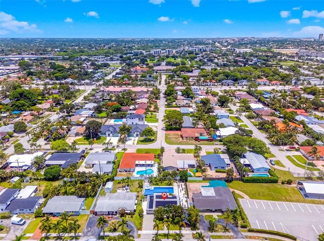 717 SE 2nd St, Deerfield Beach, FL 33441