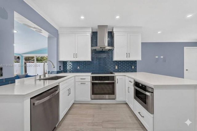 717 SE 2nd St, Deerfield Beach, FL 33441
