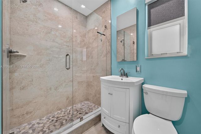 717 SE 2nd St, Deerfield Beach, FL 33441