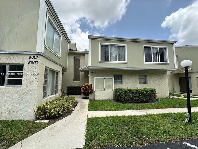 8005 Lagos De Campo Boulevard L4, Tamarac, FL 33321