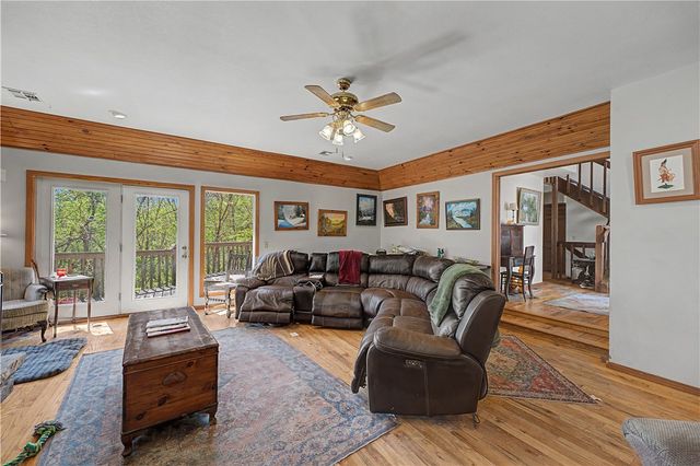 13364 Ventris Road, Garfield, AR 72732