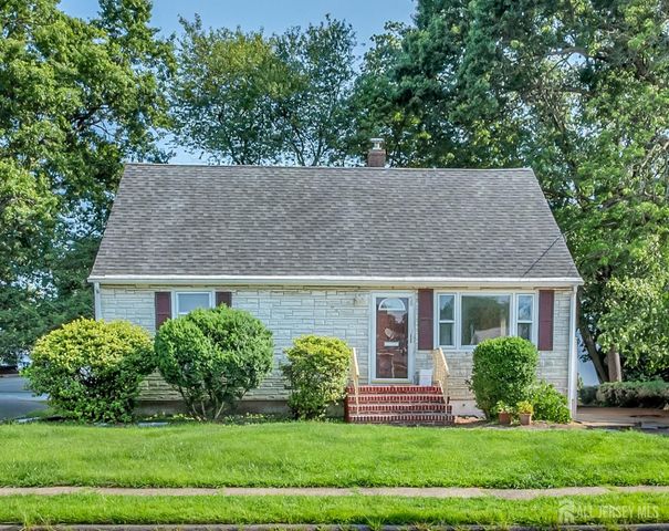 58 Rose Street, Edison, NJ 08817