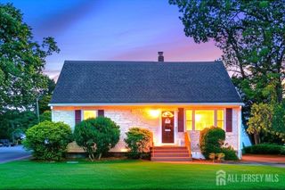 58 Rose Street, Edison, NJ 08817