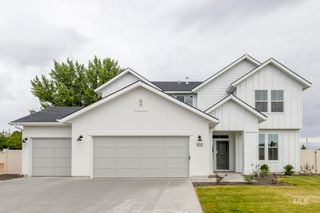 1077 Woods Bog Ave, Middleton, ID 83644
