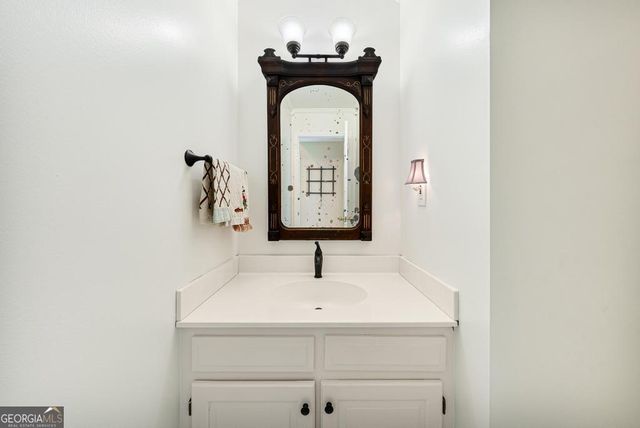 72 Stinson Court, Hartwell, GA 30643