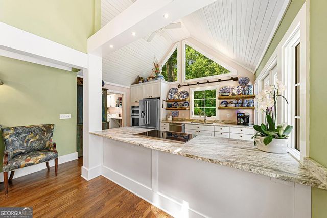 72 Stinson Court, Hartwell, GA 30643