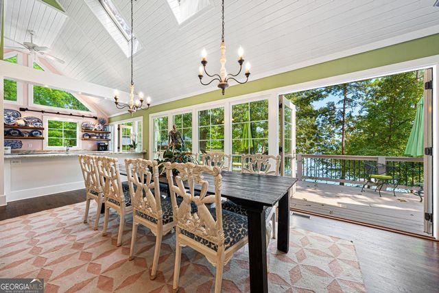 72 Stinson Court, Hartwell, GA 30643