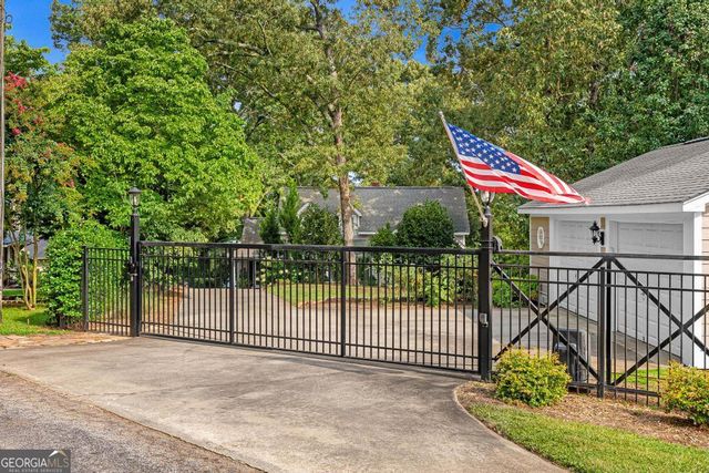 72 Stinson Court, Hartwell, GA 30643