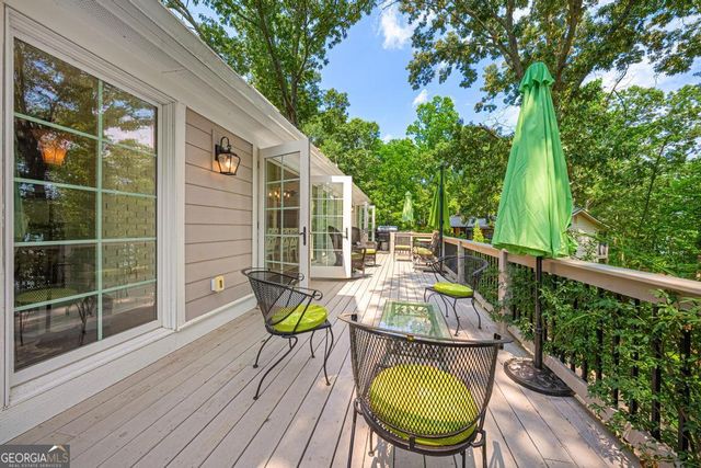 72 Stinson Court, Hartwell, GA 30643