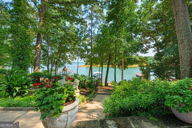 72 Stinson Court, Hartwell, GA 30643