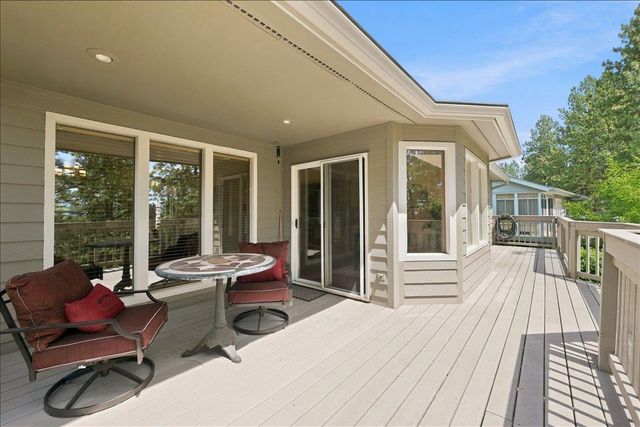 5202 N Riblet View Ln, Spokane, WA 99212