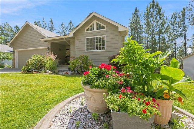 5202 N Riblet View Ln, Spokane, WA 99212