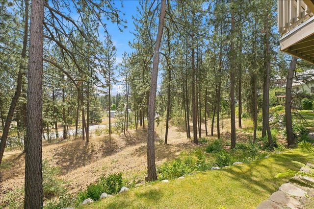 5202 N Riblet View Ln, Spokane, WA 99212