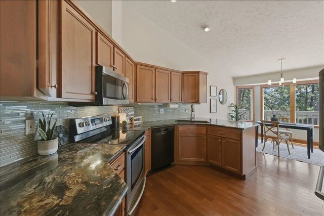5202 N Riblet View Ln, Spokane, WA 99212