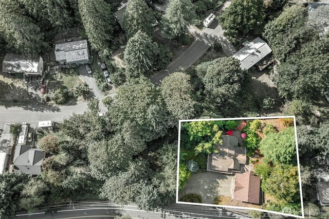 18901 61 Avenue NE, Kenmore, WA 98028
