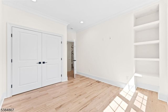 7 Swan Rd, Livingston Twp., NJ 07039