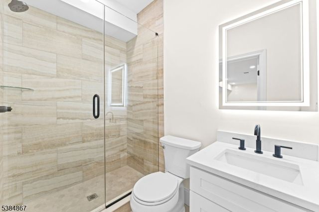 7 Swan Rd, Livingston Twp., NJ 07039