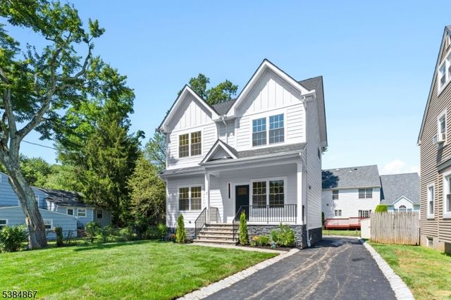 7 Swan Rd, Livingston Twp., NJ 07039