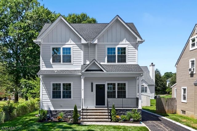 7 Swan Rd, Livingston Twp., NJ 07039