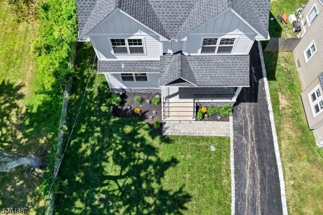 7 Swan Rd, Livingston Twp., NJ 07039