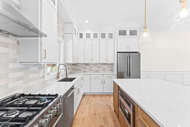 7 Swan Rd, Livingston Twp., NJ 07039