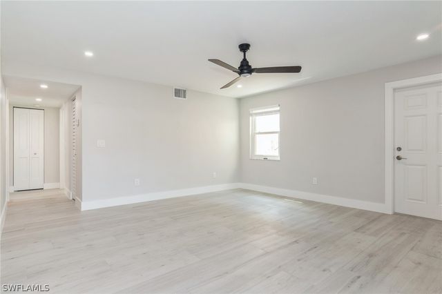 1155 Sandpiper ST B3, Naples, FL 34102