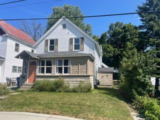11 Sawyer Street, St. Albans City, VT 05478