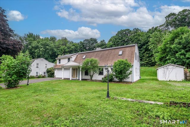 6 Caye Road, Danbury, CT 06811