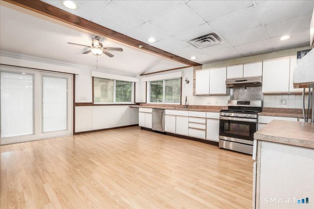 6 Caye Road, Danbury, CT 06811