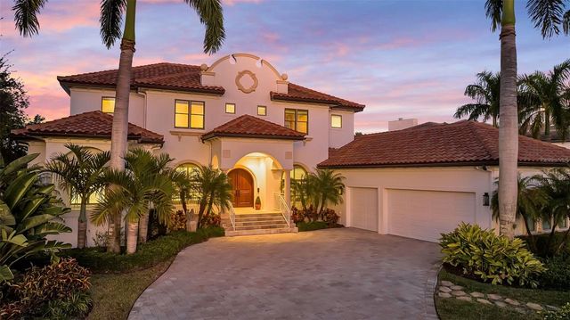 1389 TANGIER WAY, Sarasota, FL 34239