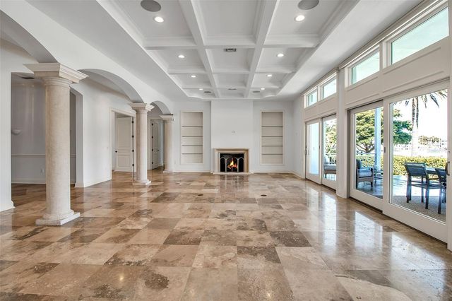 1389 TANGIER WAY, Sarasota, FL 34239