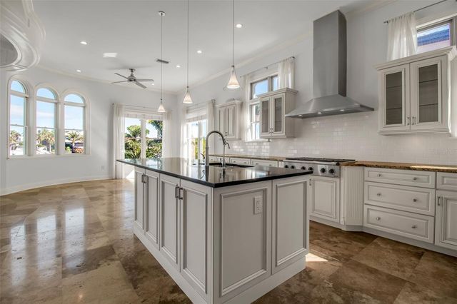 1389 TANGIER WAY, Sarasota, FL 34239