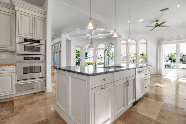 1389 TANGIER WAY, Sarasota, FL 34239