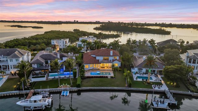 1389 TANGIER WAY, Sarasota, FL 34239