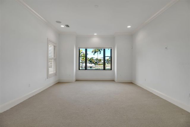 1389 TANGIER WAY, Sarasota, FL 34239