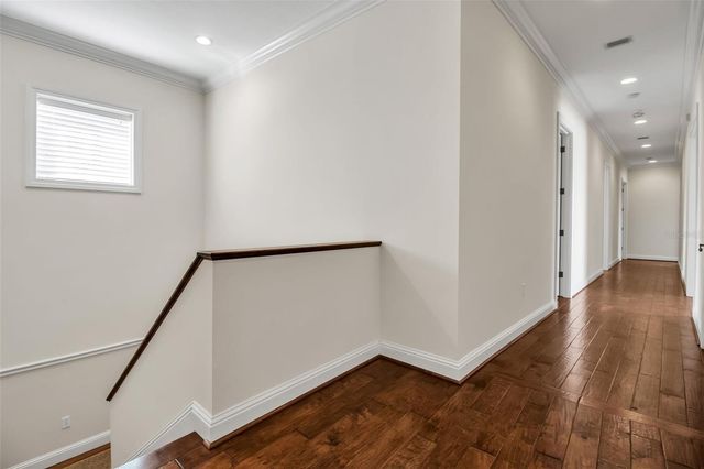 1389 TANGIER WAY, Sarasota, FL 34239