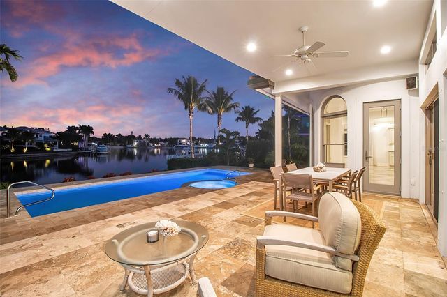 1389 TANGIER WAY, Sarasota, FL 34239