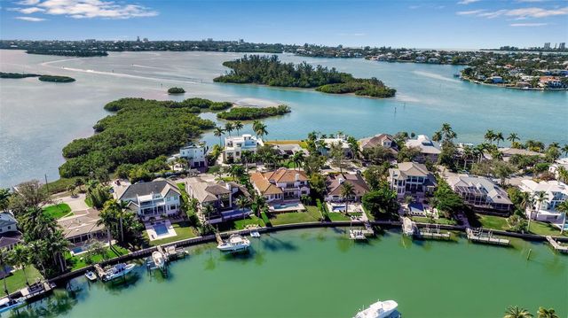 1389 TANGIER WAY, Sarasota, FL 34239