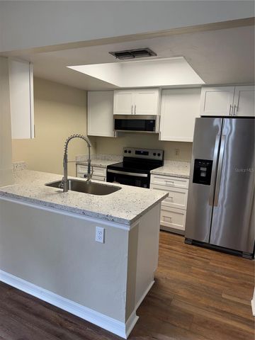 5510 SW 8TH PLACE, Gainesville, FL 32607
