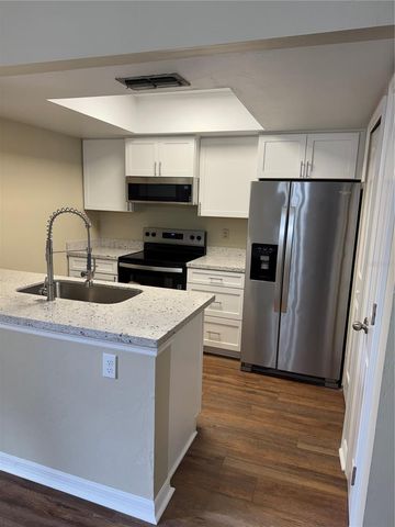 5510 SW 8TH PLACE, Gainesville, FL 32607