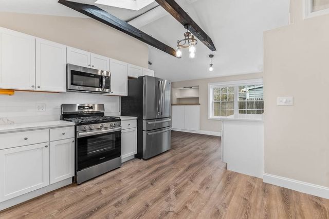 28 Lakeview, Wareham, MA 02538