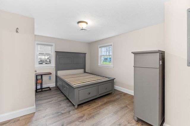 28 Lakeview, Wareham, MA 02538