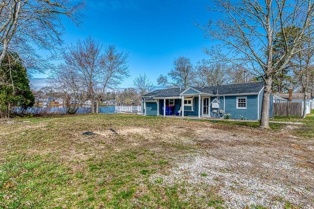 28 Lakeview, Wareham, MA 02538