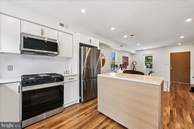 1525 FORT DAVIS ST SE, Washington, DC 20020