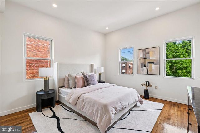 1525 FORT DAVIS ST SE, Washington, DC 20020